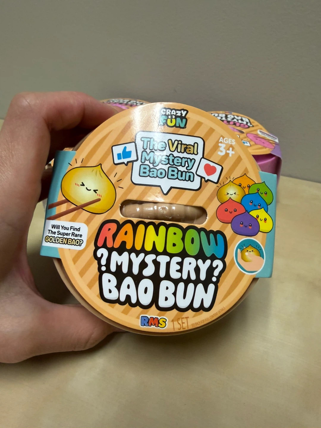 Crazy Fun Rainbow /Glitter Mystery Bao Bun Toy - photo 2