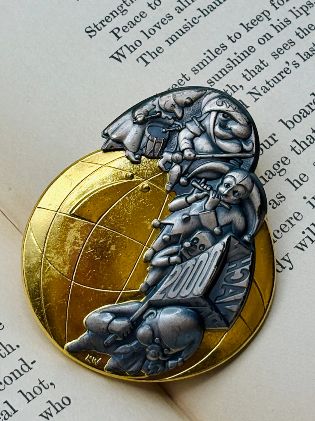 Rene Muller Millennium Globe Brooch Pin 2000 - photo 5