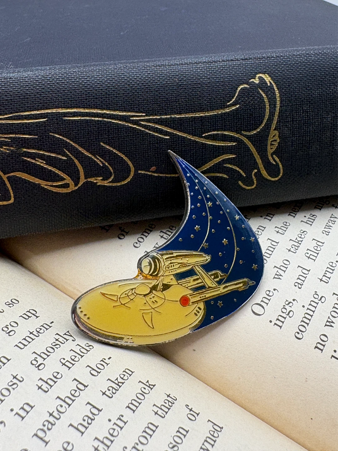 Star Trek "Enterprise" Crescent Moon Pin