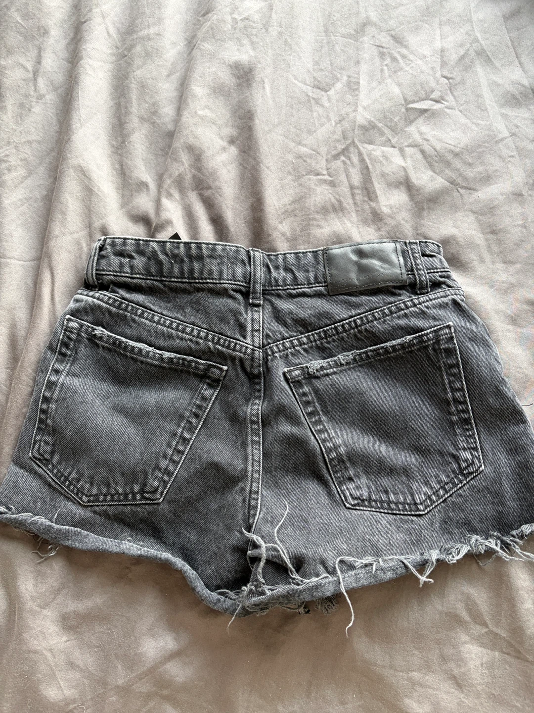 Mix bag (kaws, Guess,zara,club monaco) - photo 4