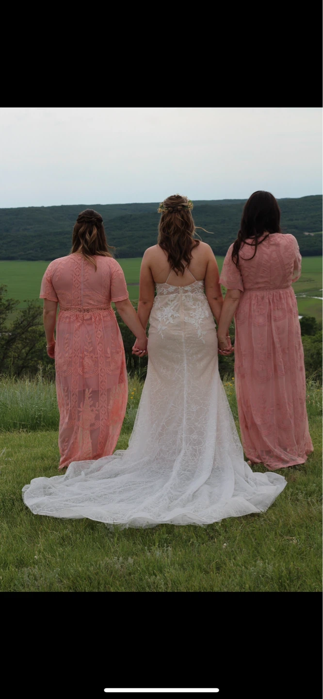 Wedding dress - photo 2