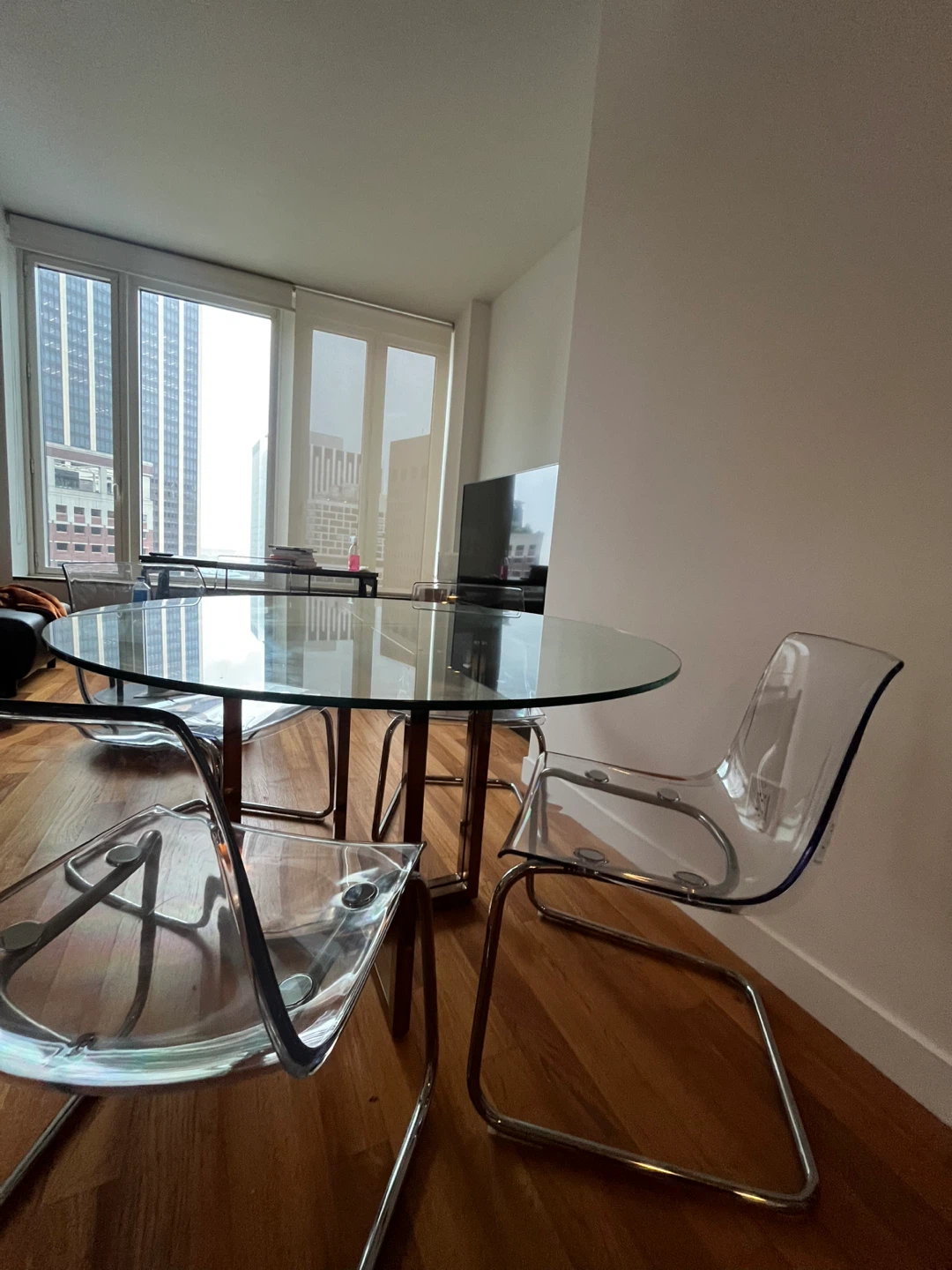 6 IKEA TRANSPARENT CHAIRS - photo 4