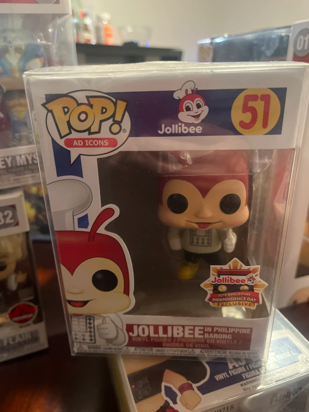Funko Pop! Jollibee 51 in Philippine Barong Vinyl Figure