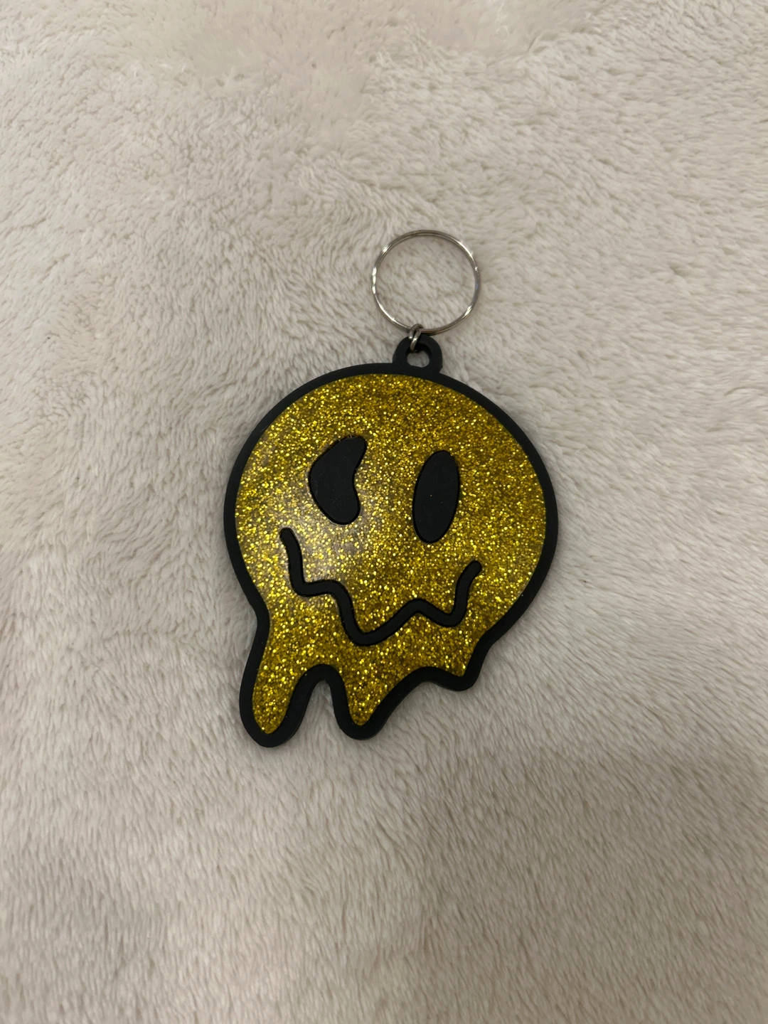 Dripping Smiley Face Keychain - Gold Glitter