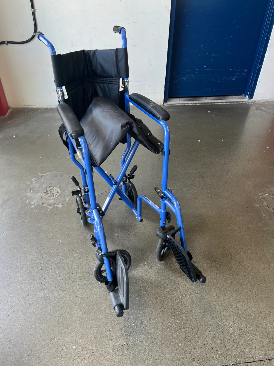 Hugo Mobility Lightweight Transport Wheelchair - Blue - photo 3