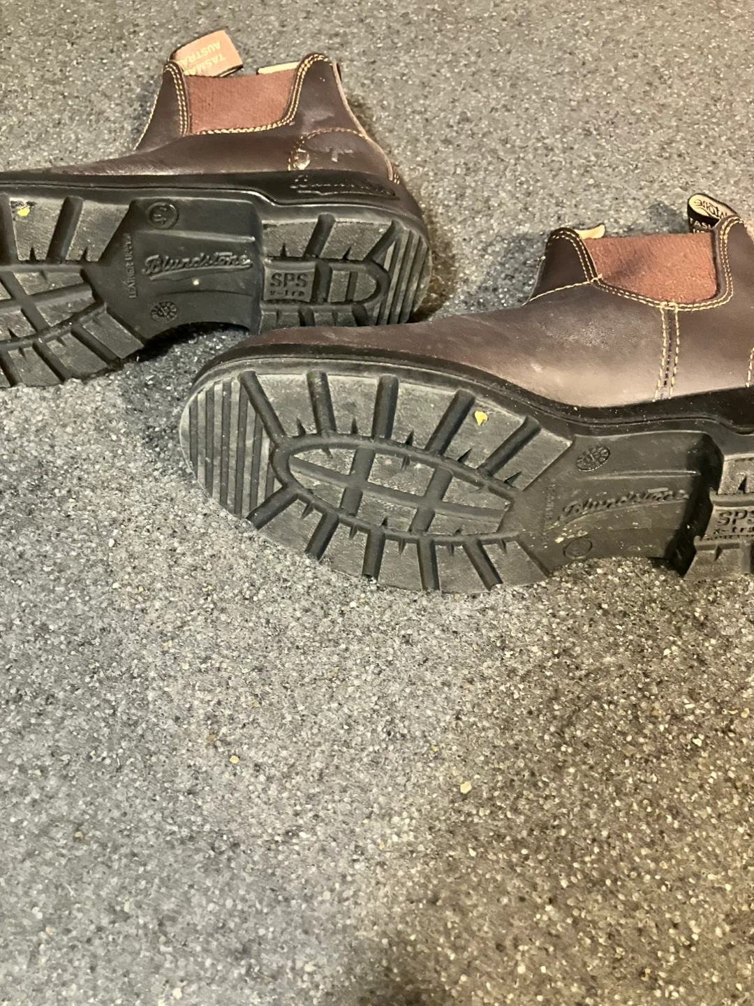 Blundstone Brown Leather Chelsea Boots - photo 3