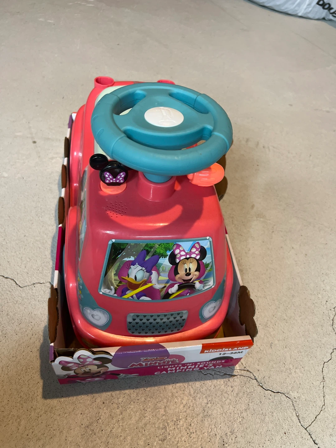 Disney Minnie Mouse Lights 'n' Sounds Ride-On Toy