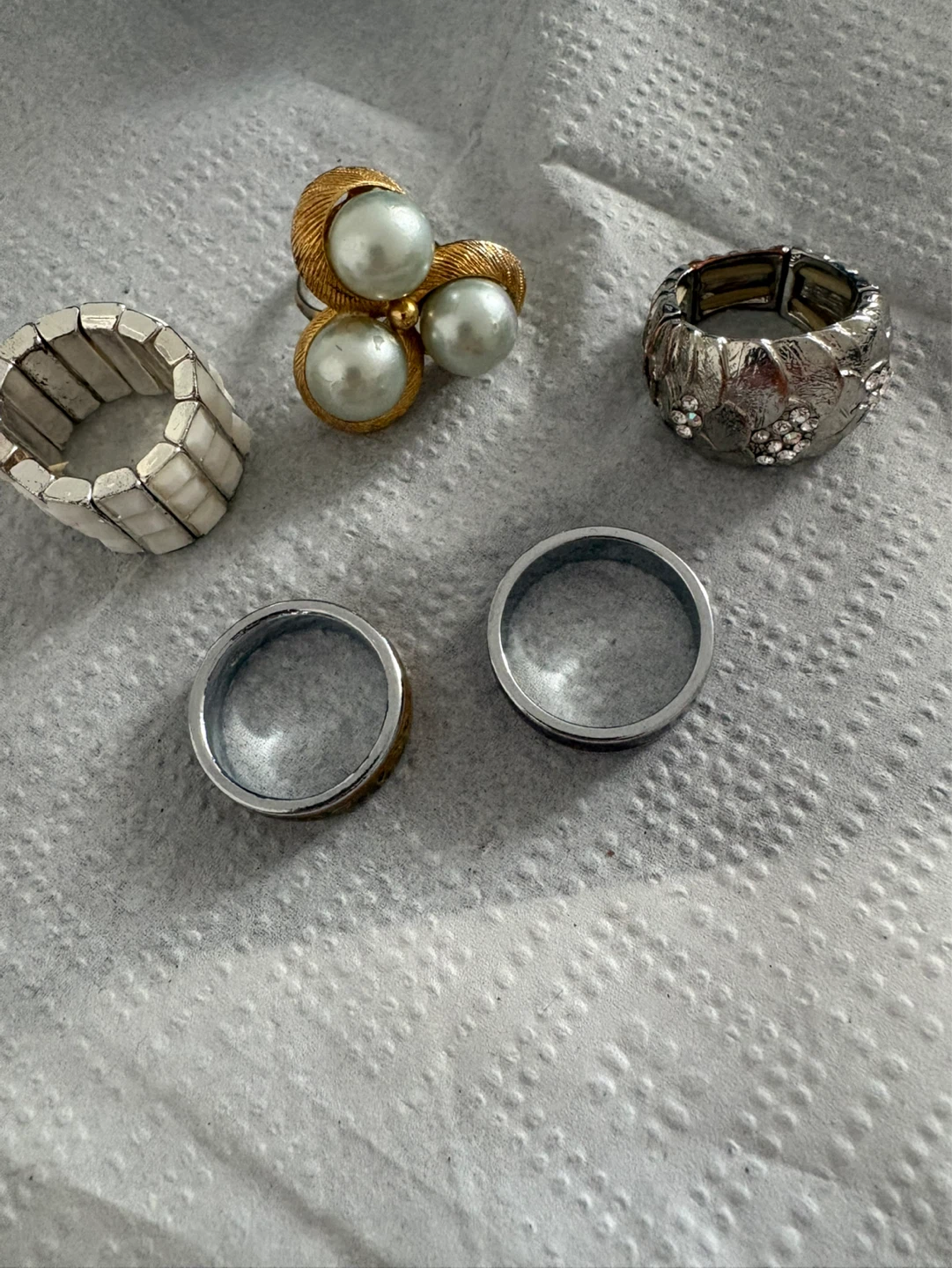 Assortment of jewelry - photo 4