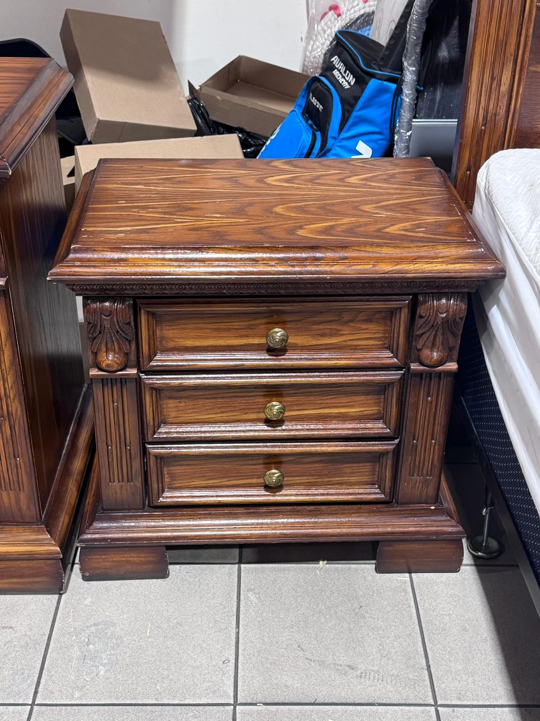 Wooden nightstand with 2 drawers - photo 2