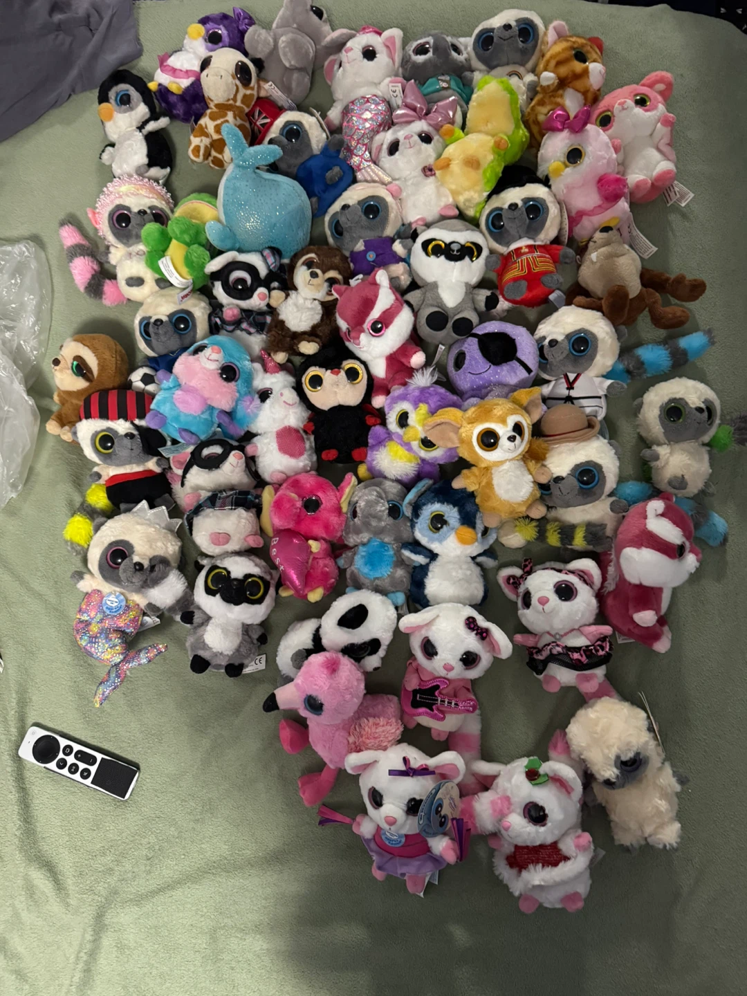 Collection of 30+ assorted plush toys