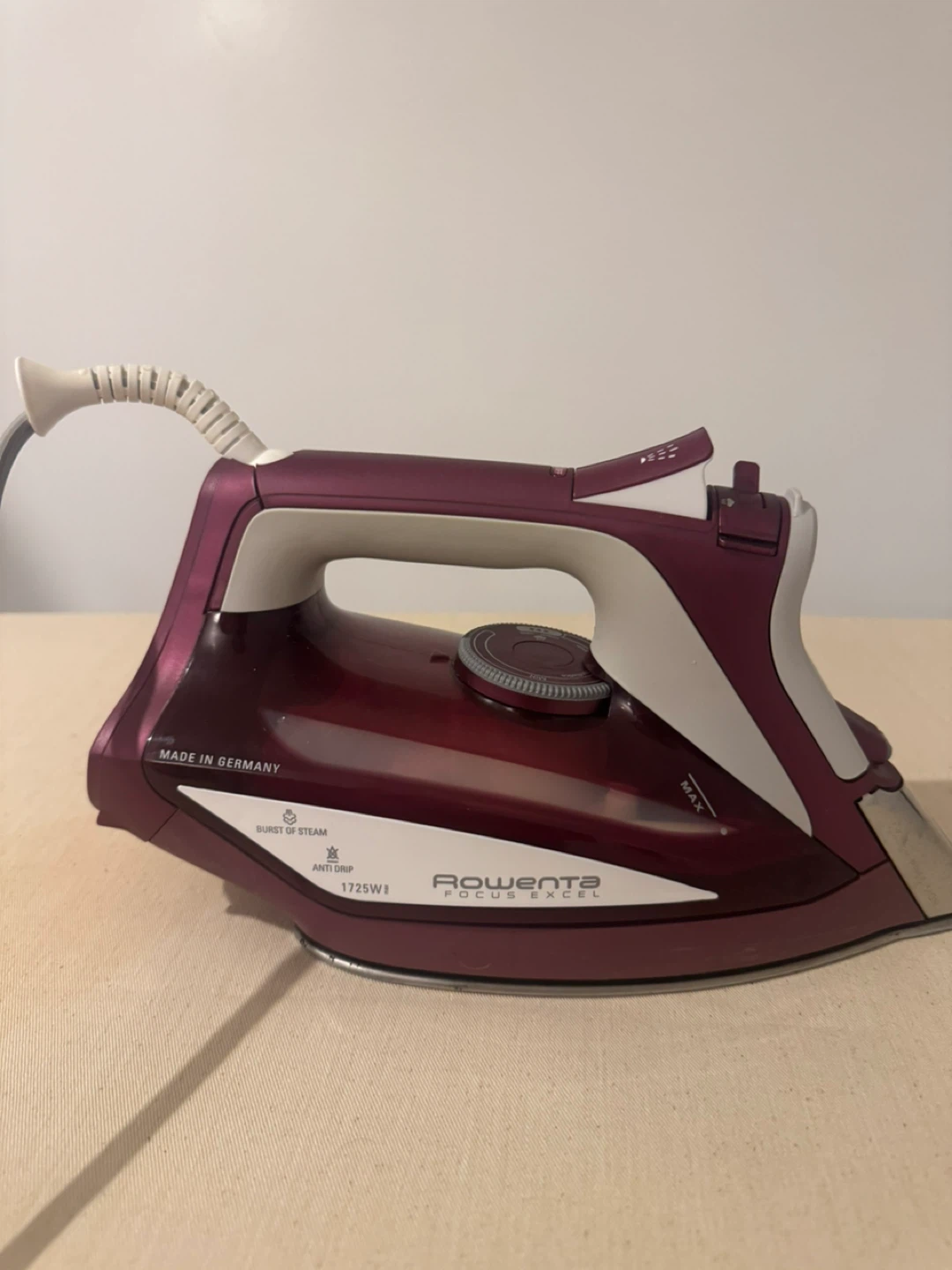 Rowenta Focus Excel Steam Iron - photo 4
