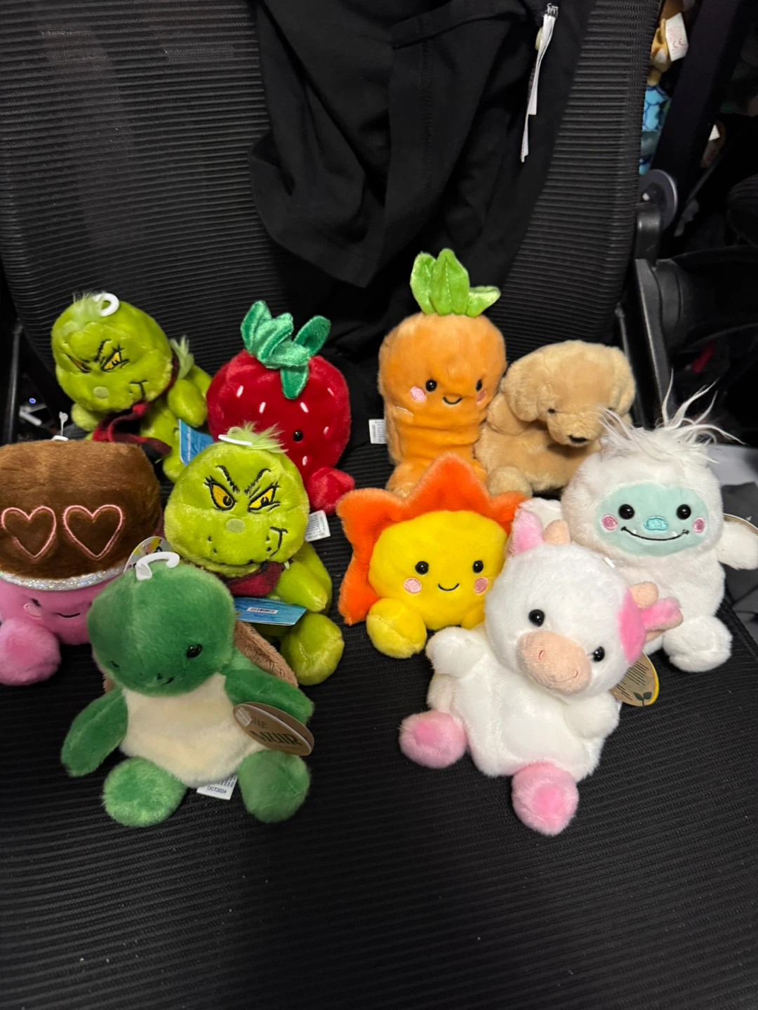 Aurora Dr. Seuss Grinch Plush Toy Palm Pals lot