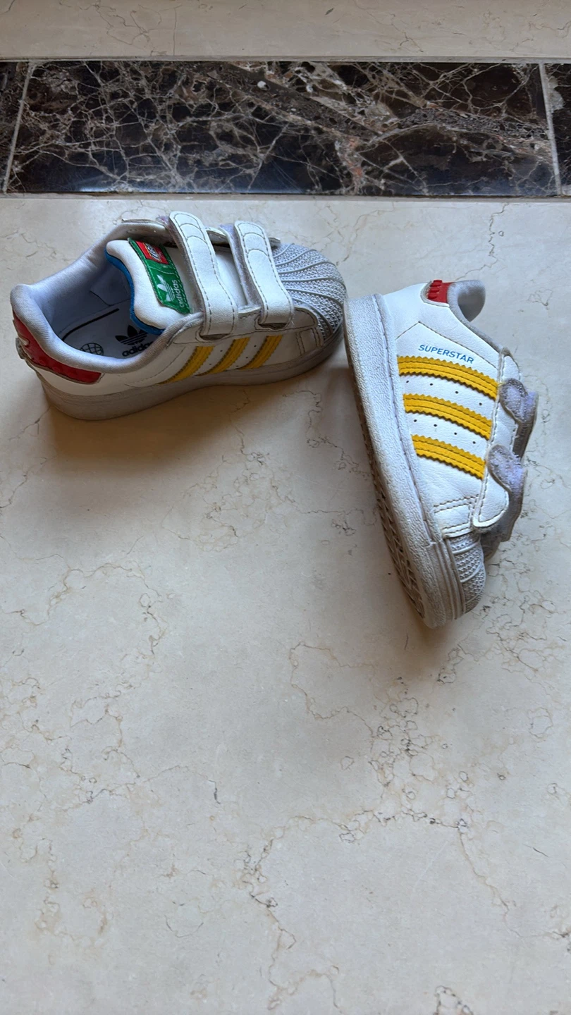 Special edition Adidas Lego X Superstar toddler shoes - photo 2