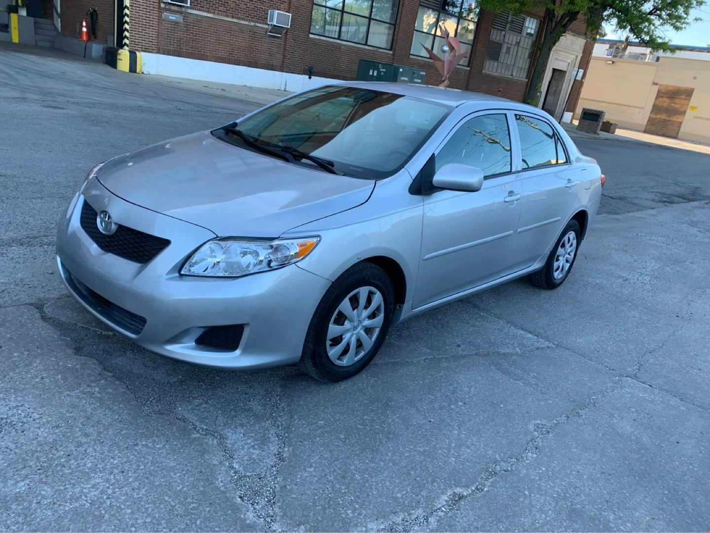 2009 Silver Toyota Corolla Sedan