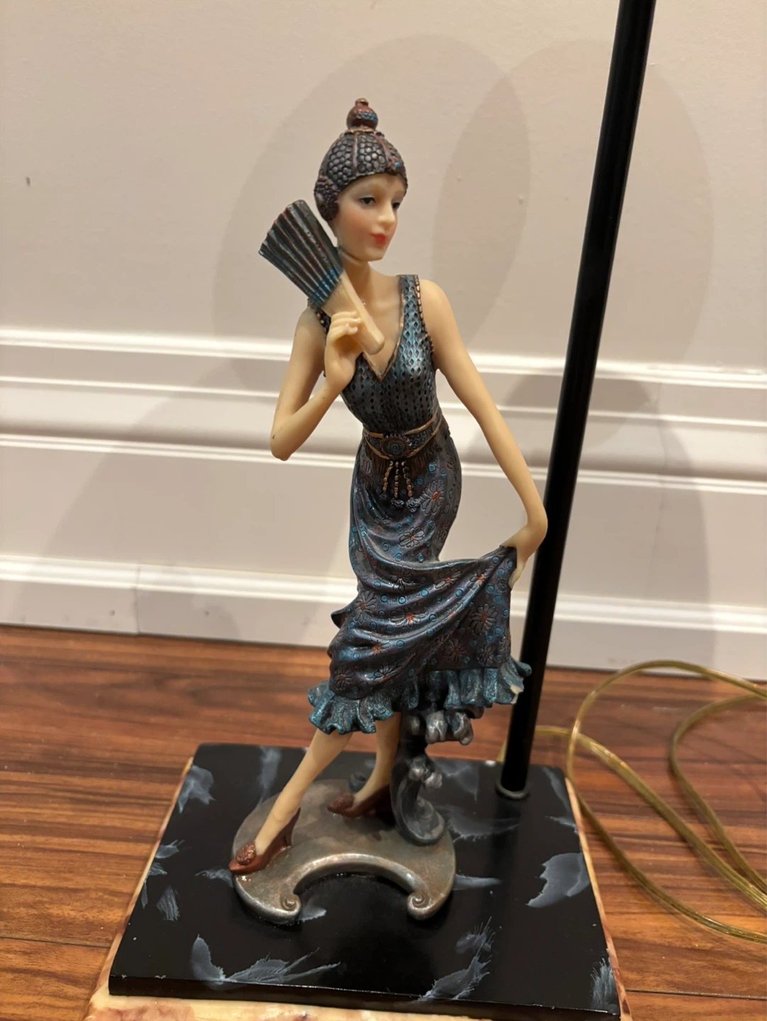 Art Deco Dancer Lamp - photo 2