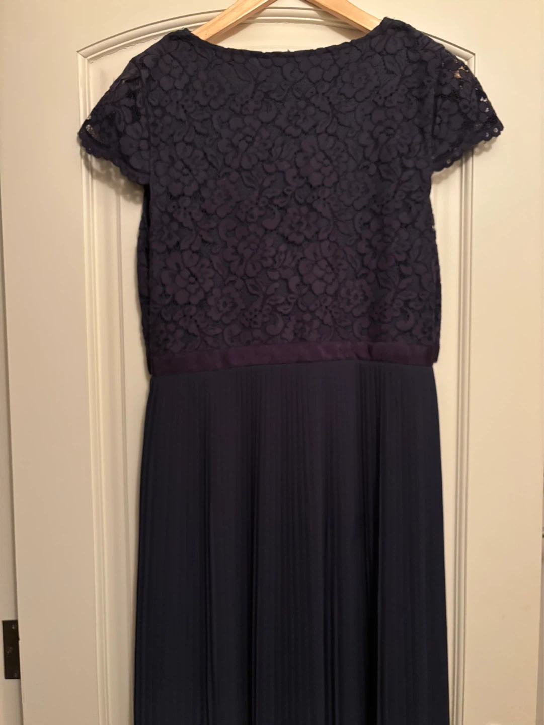 H&M Mama/ Maternity Navy Lace & Pleated Dress Size M - photo 3
