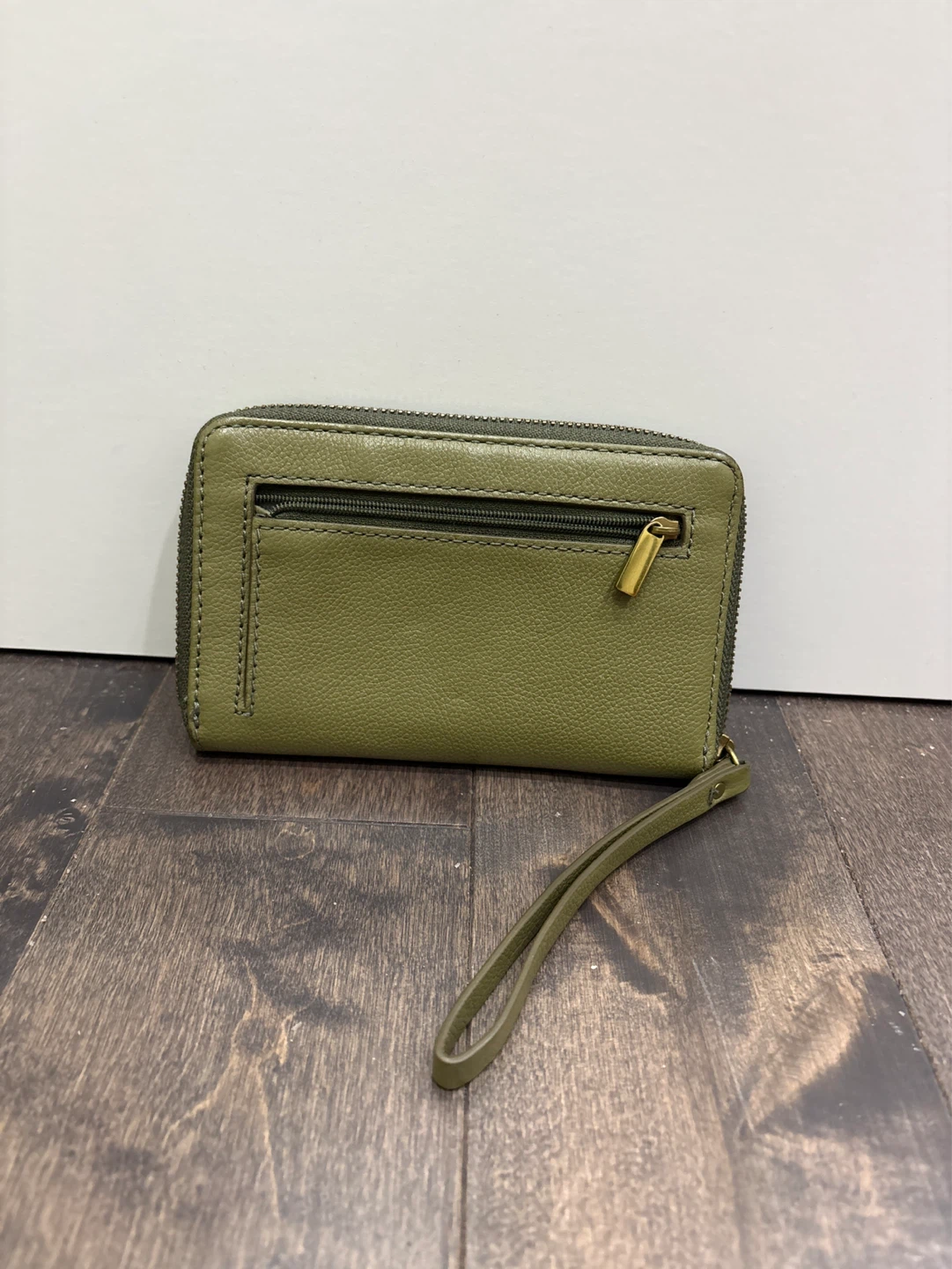 Fossil Green Leather Zip-Around Wristlet Wallet - photo 2