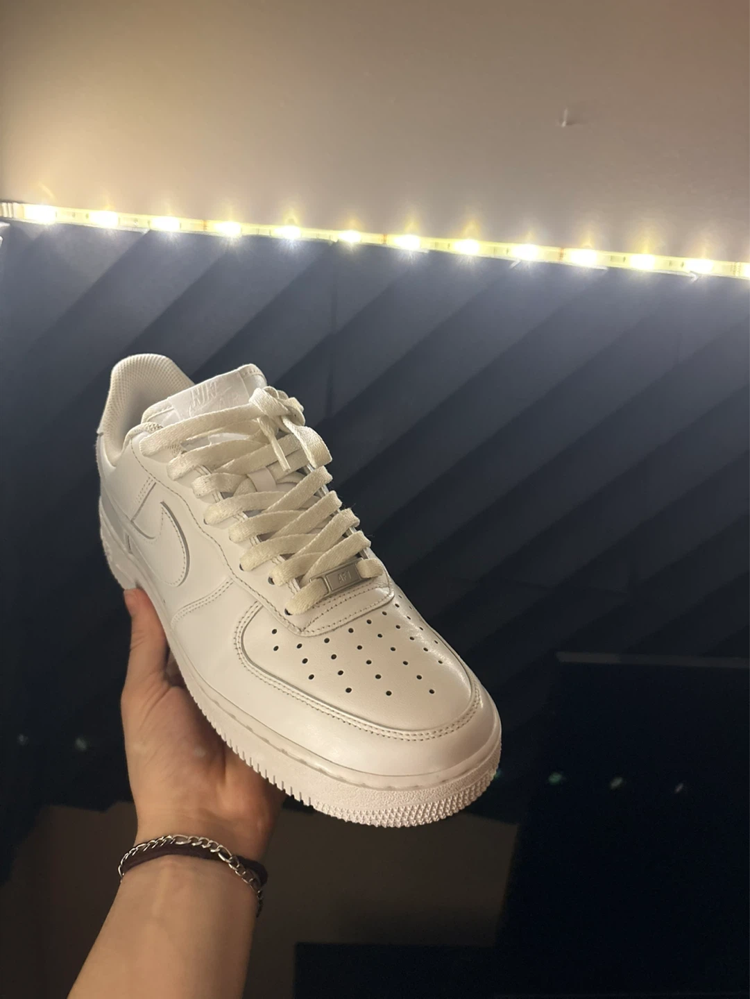 Men’s Nike Air Force 1 ‘07 Triple White – Like New
