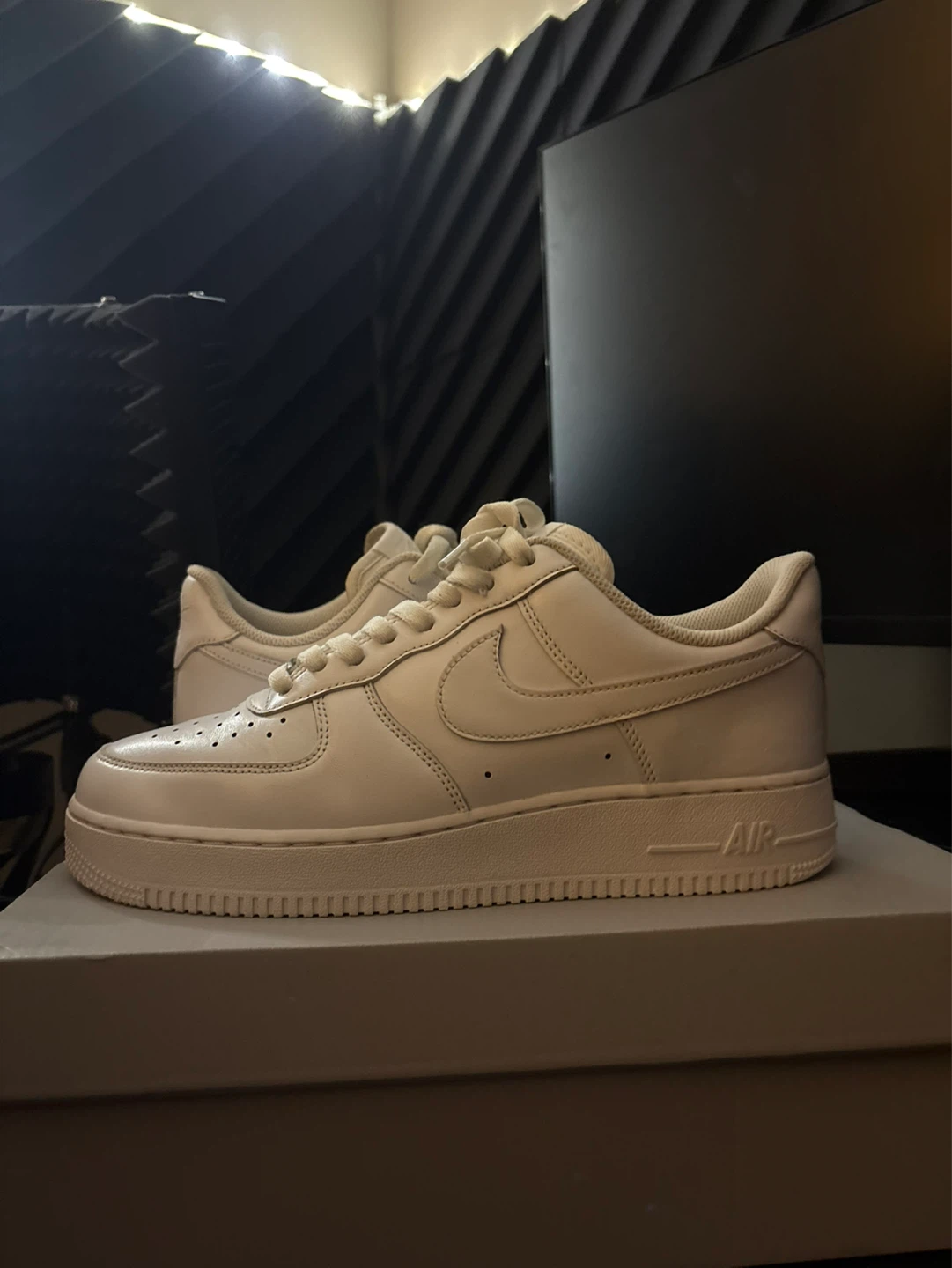 Men’s Nike Air Force 1 ‘07 Triple White – Like New - photo 4