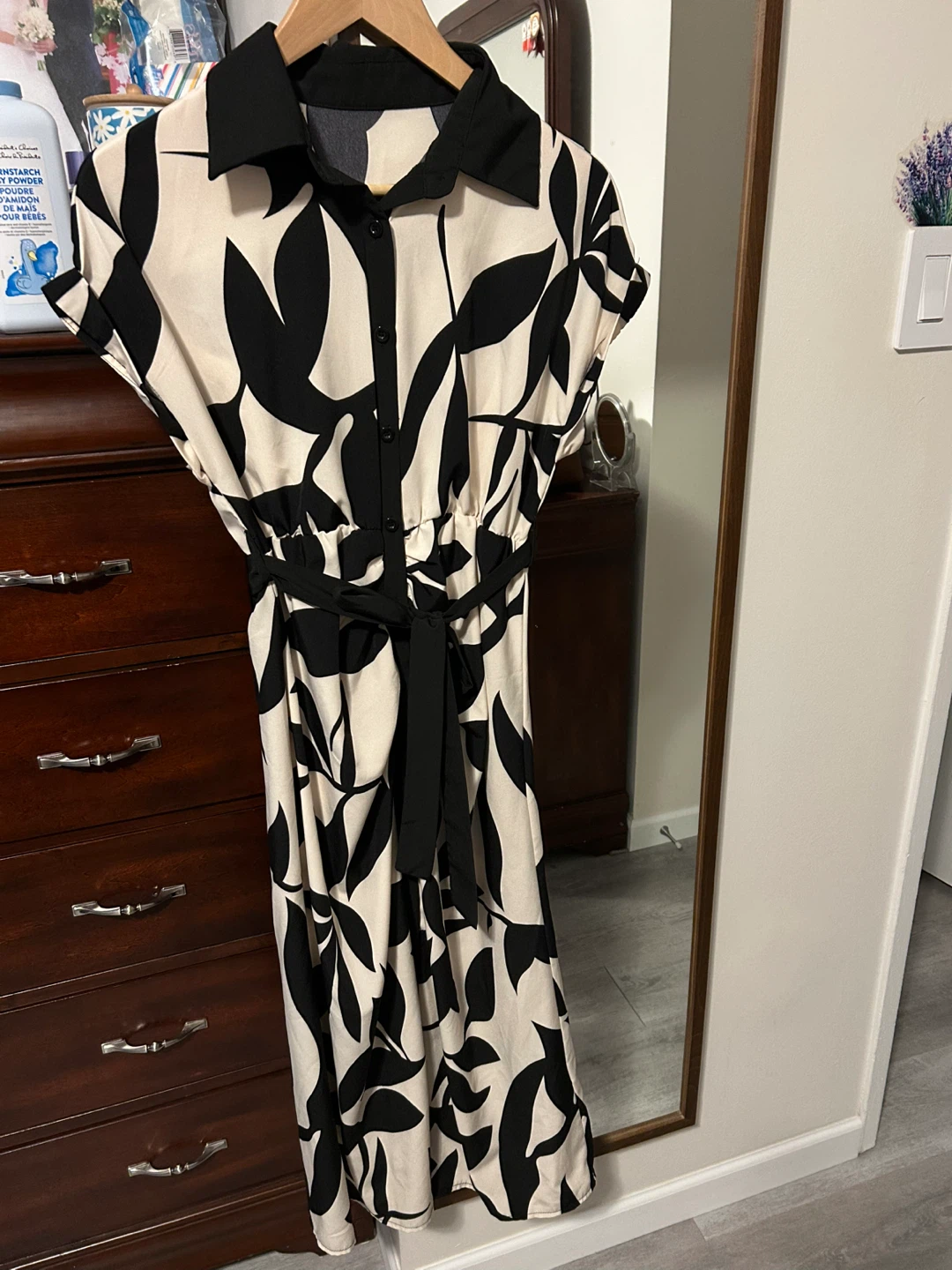 Black and White Leaf Print Button-Up Midi Dress with Belt