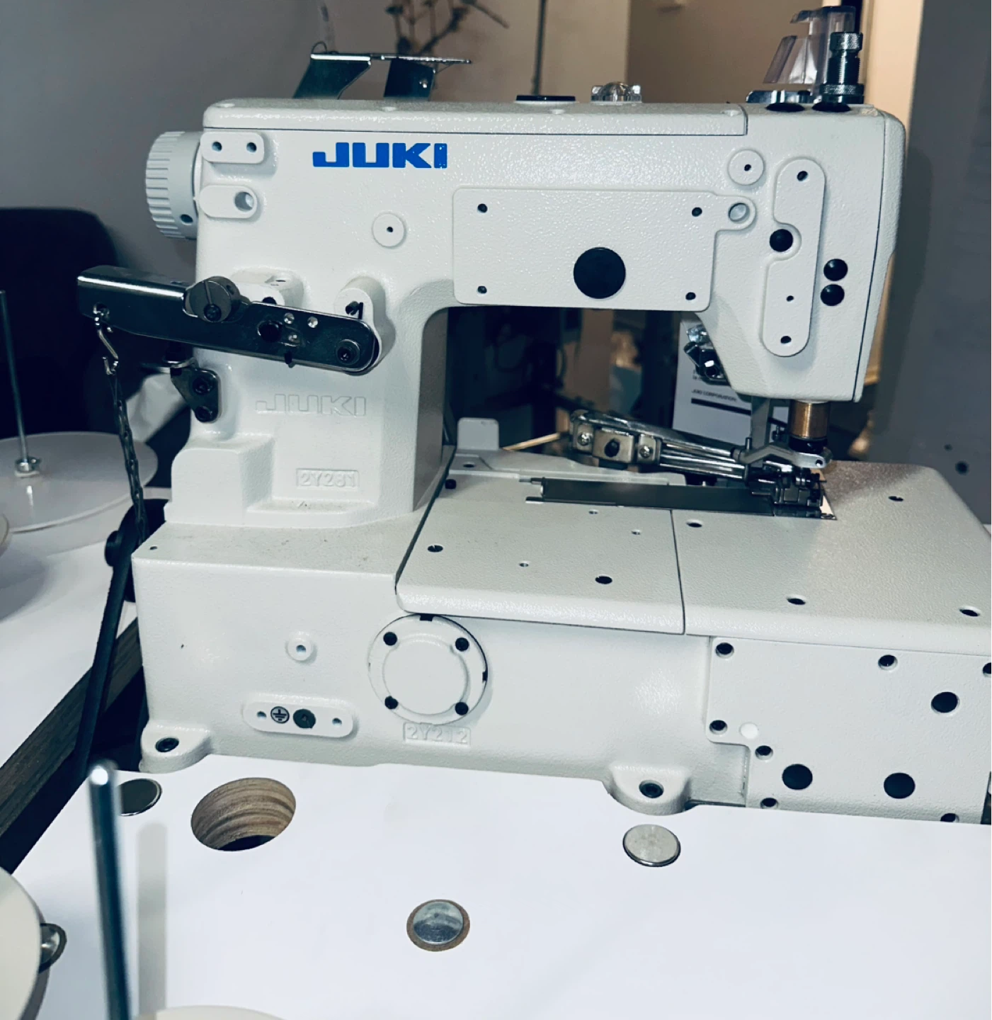 JUKI MF-7523 Industrial Coverstitch Machine w - photo 2