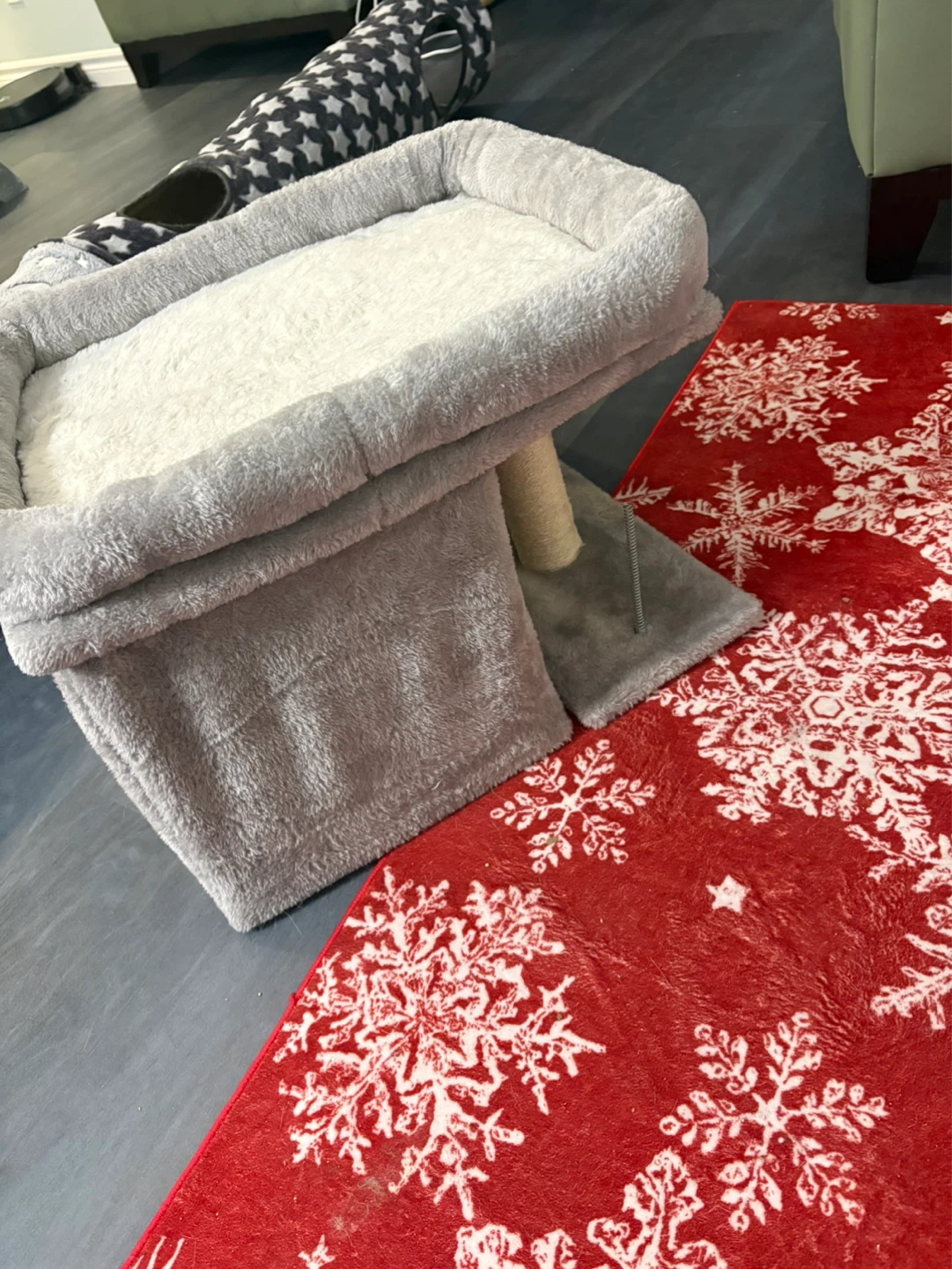 Grey Cat Condo with Scratch Pad - photo 4