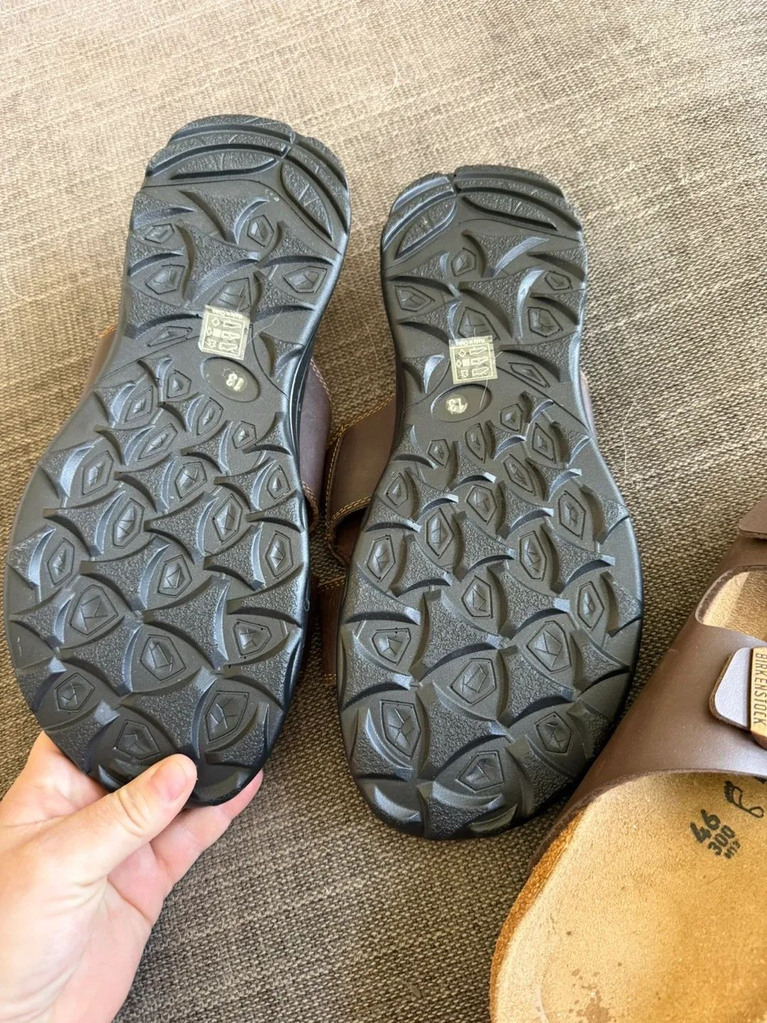 Tommy Bahama Men's Brown Leather Slide Sandals Size 13 - photo 2
