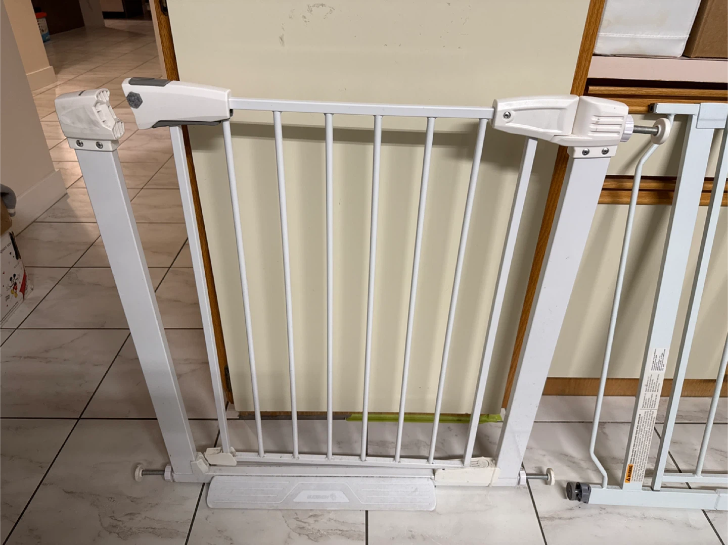 2 x White Metal Baby/pet Gates (Regalo & Eudemon) - photo 2