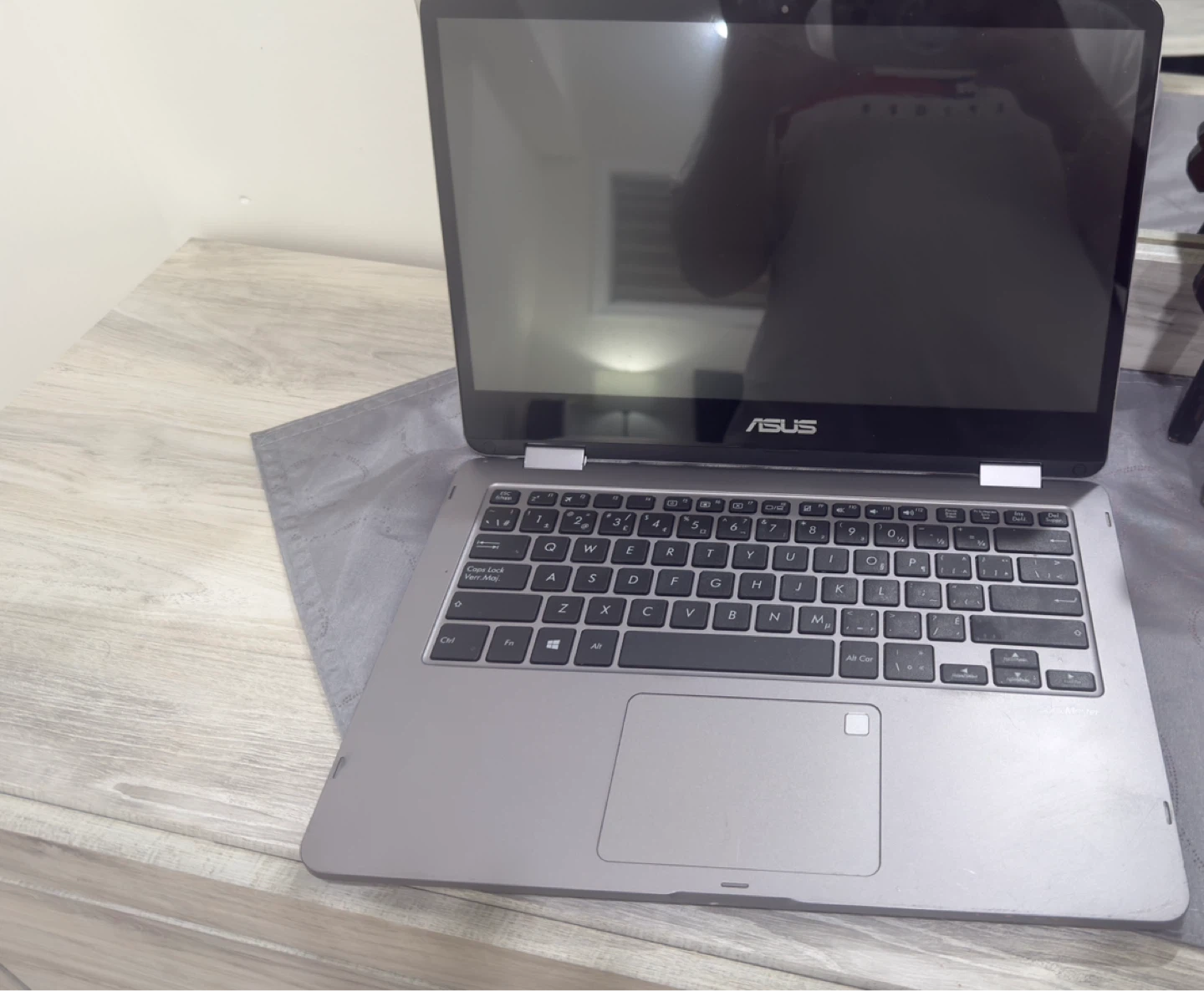 ASUS 2-in-1 Laptop