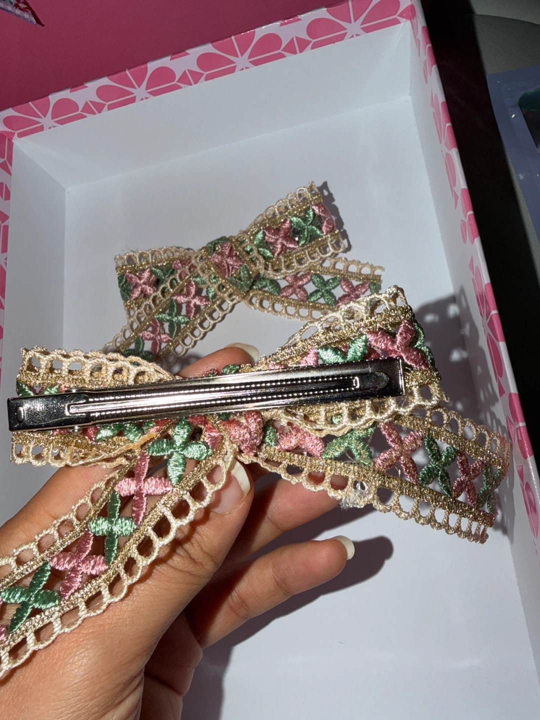 Set of 2 Embroidered Bow Hair Clips - photo 2