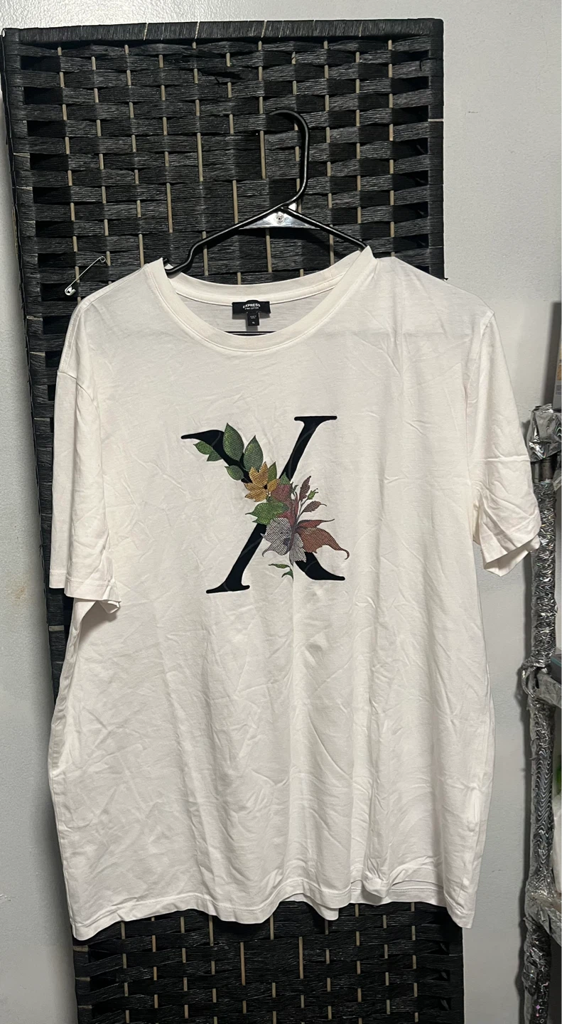 Express White T-Shirt with Floral 'X' Graphic - photo 2