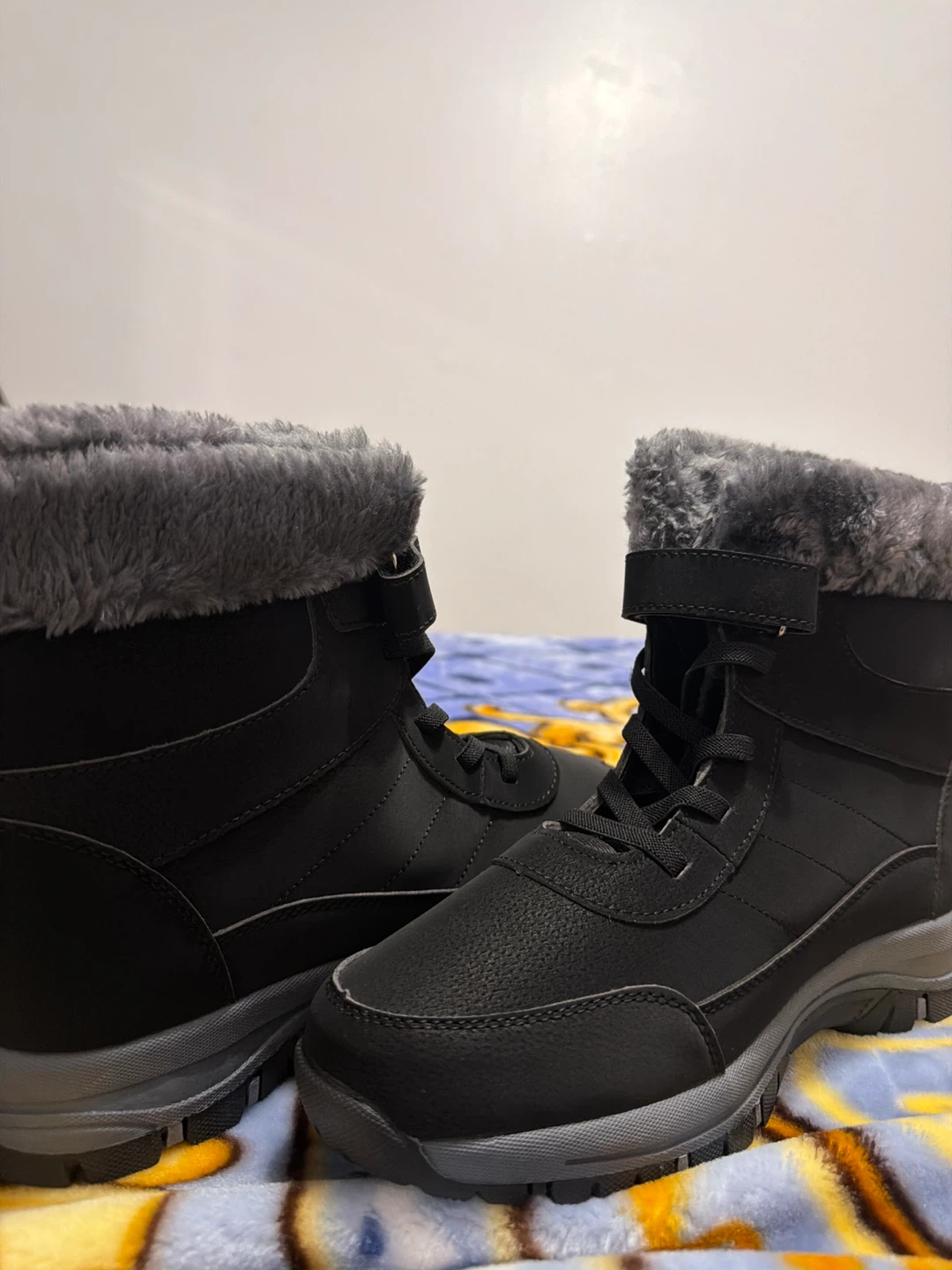 Black Outdoor Winter Boots - Size 44 - photo 4