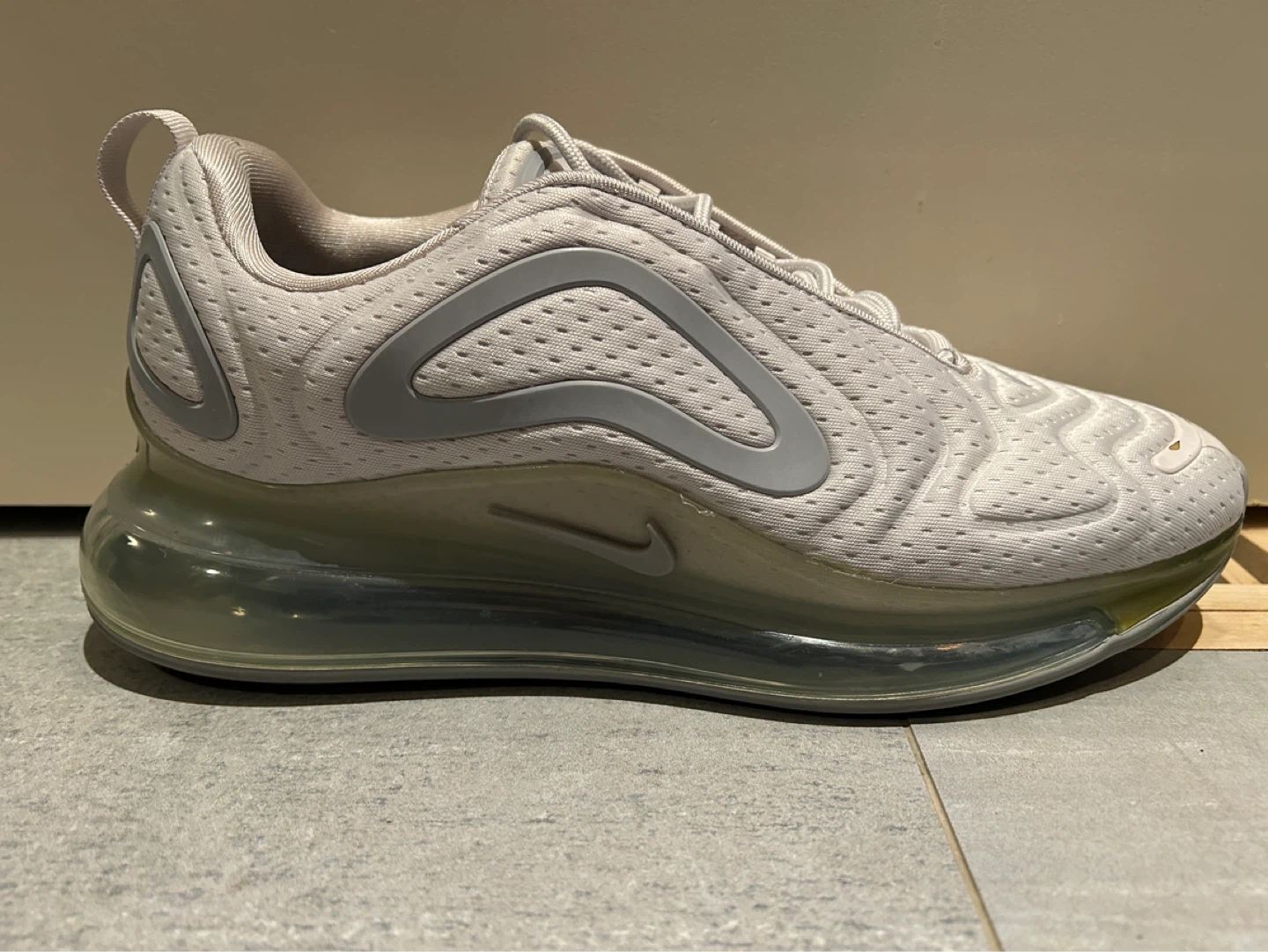 Nike Air Max 720 Shoes - photo 2