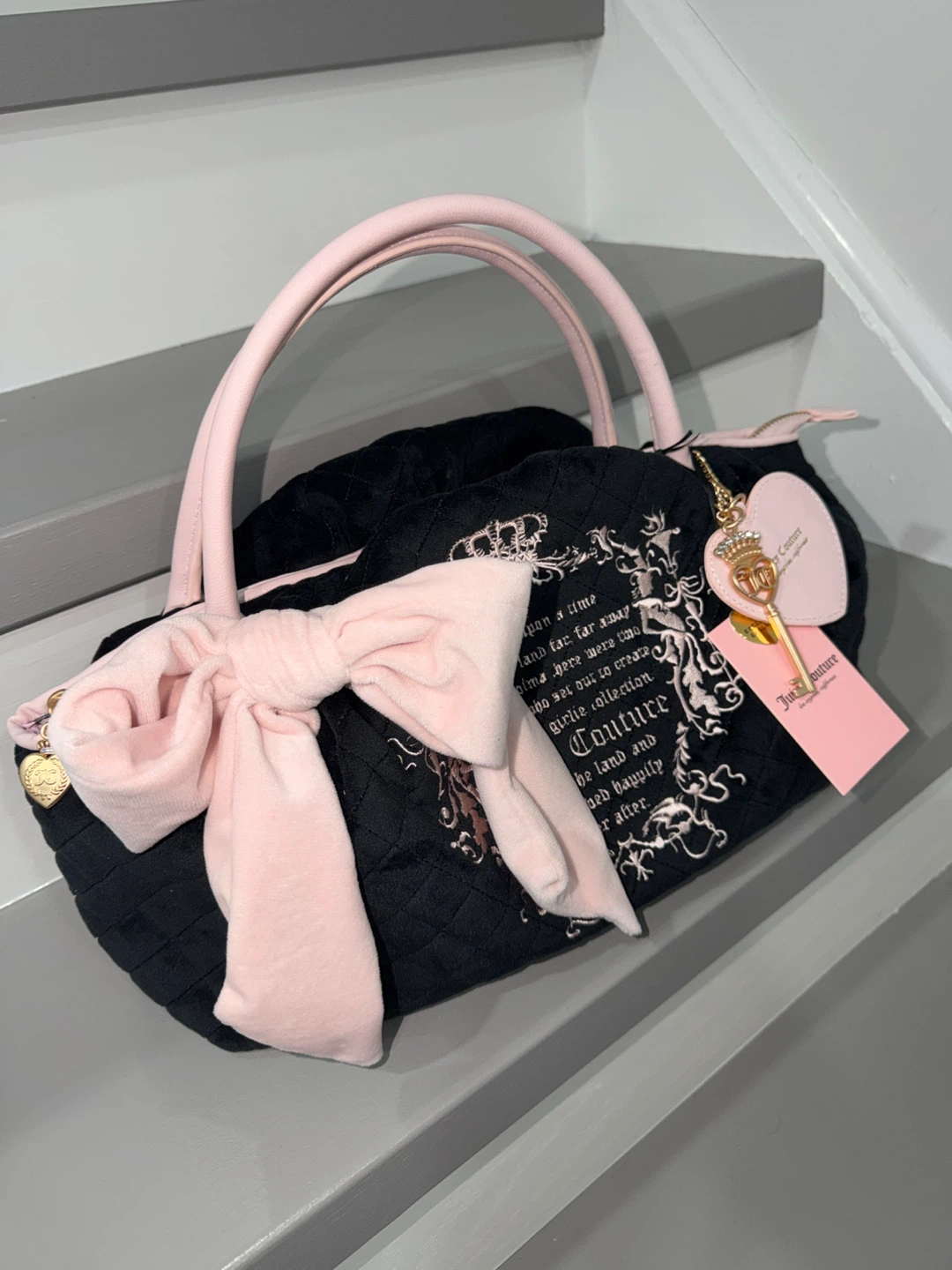Juicy Couture Quilted Velour Satchel Bag Pink Bow - photo 3