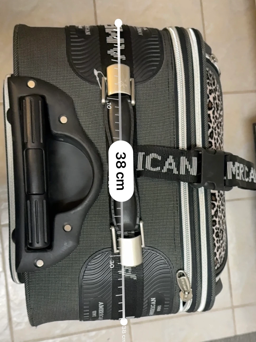American Tourister Leopard Print Rolling Suitcase - photo 3