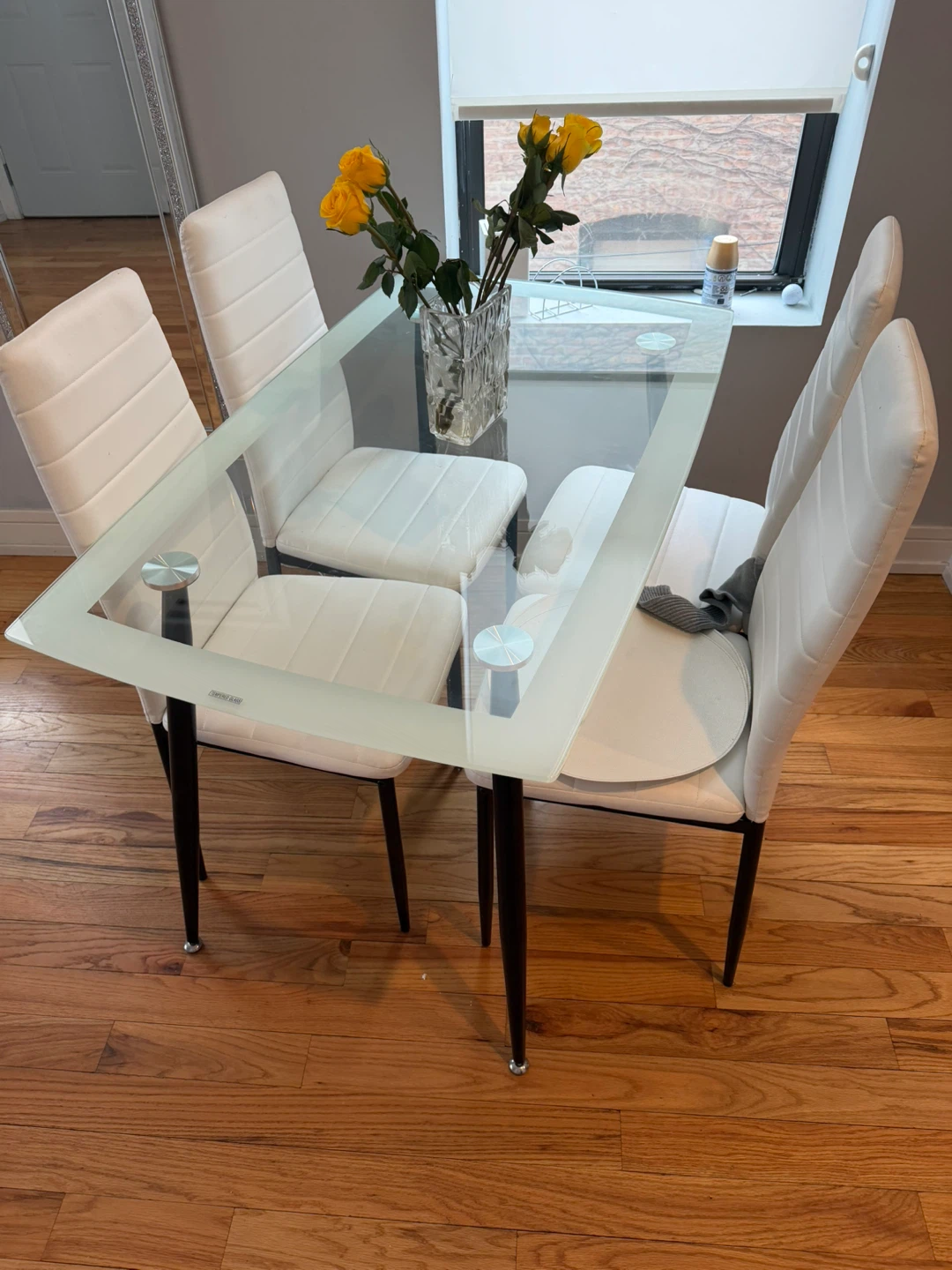 Glass Top Dining Table with 4 White Chairs
