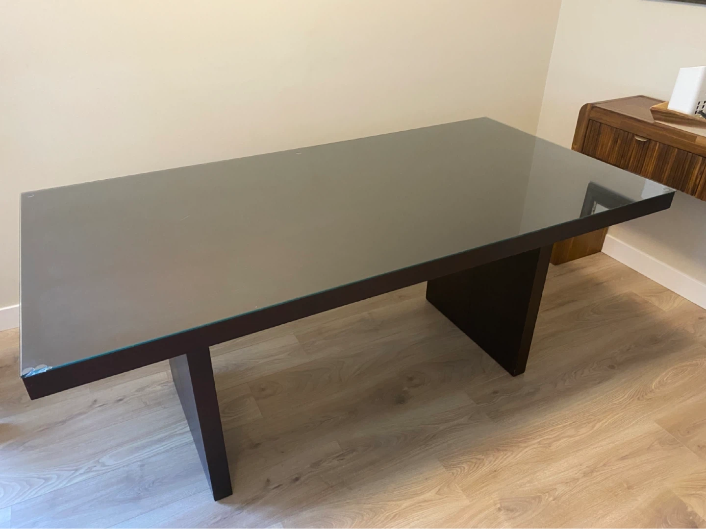 Dining table for sale