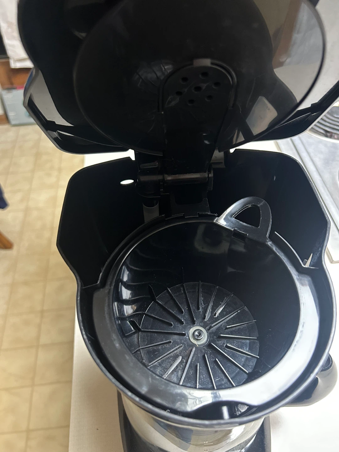 Black+Decker 12-Cup Coffee Maker - photo 3