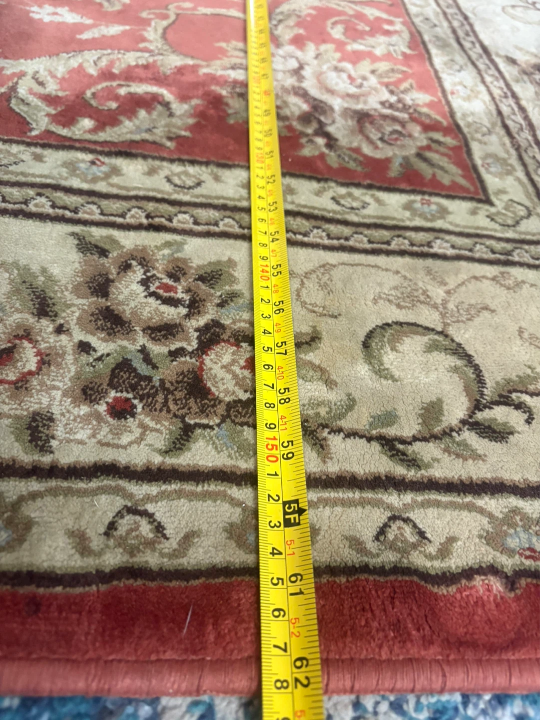 Area Rug with Floral Pattern - photo 4