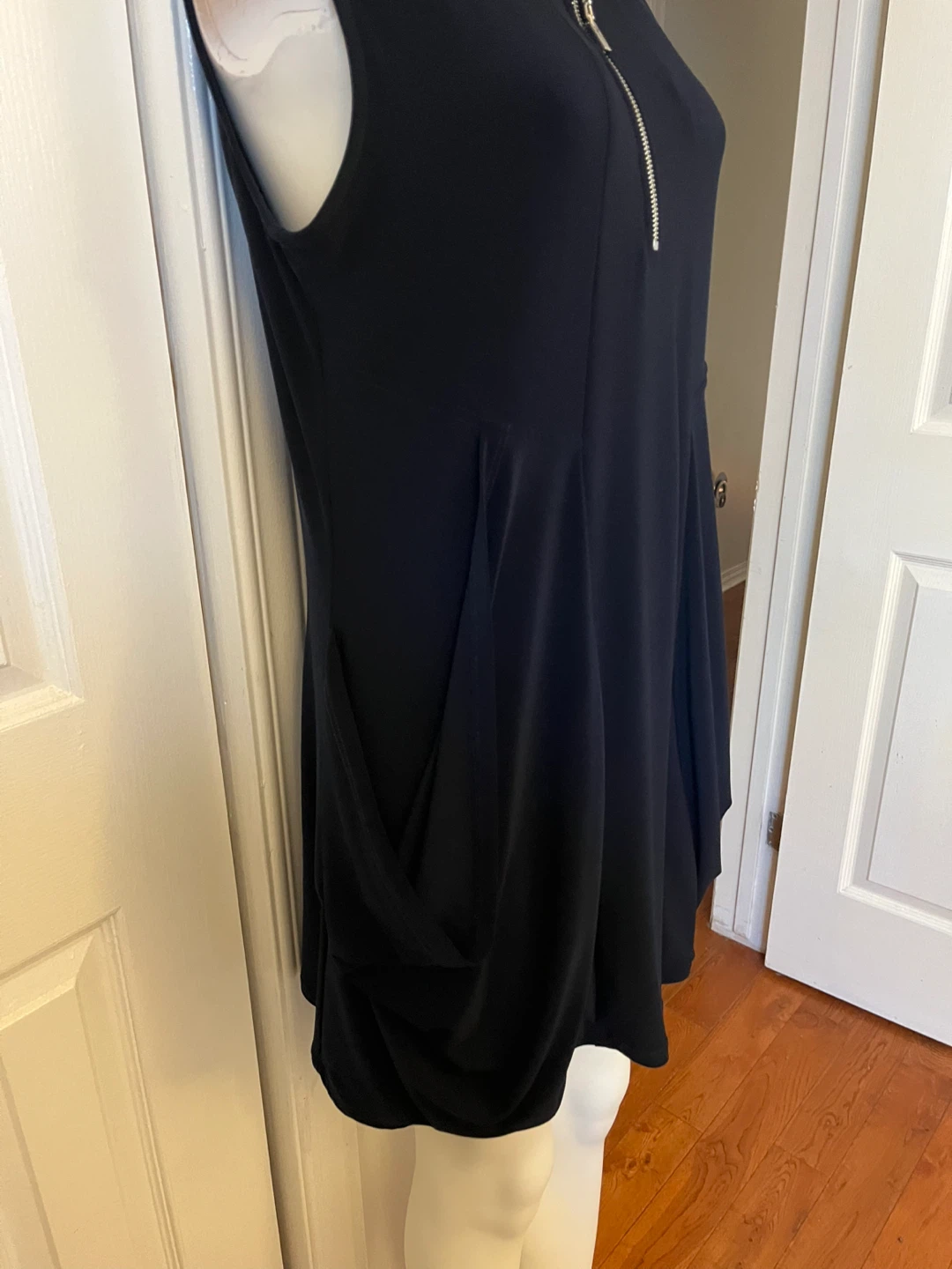 Joseph Ribkoff Black Sleeveless Dress - Size 10 - photo 4