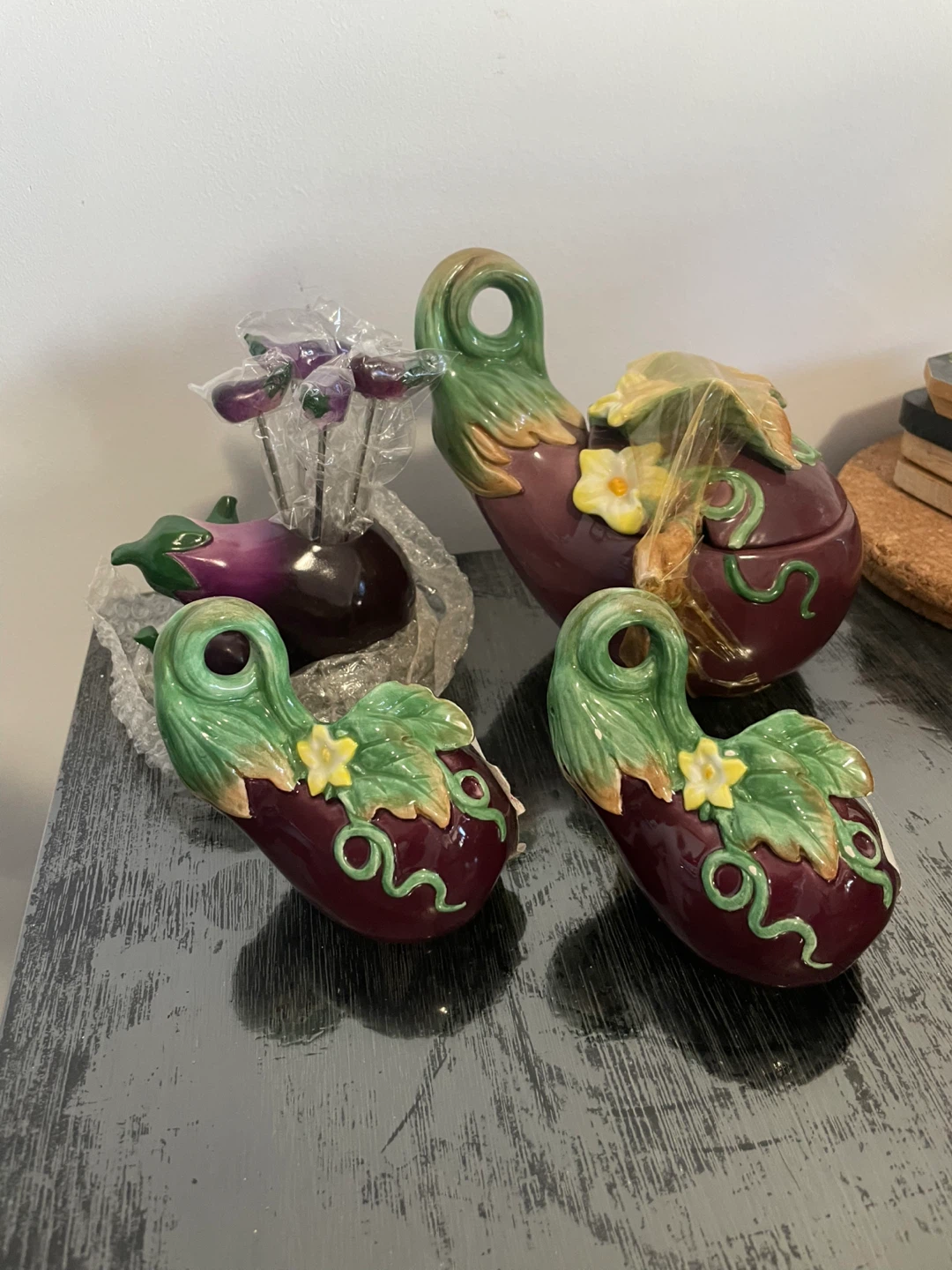 Aubergine Ceramic Set