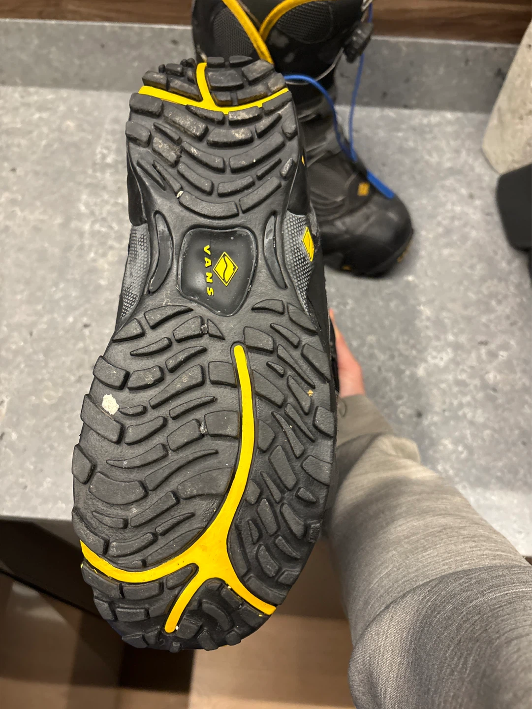 Vans Snowboard Boots - photo 2