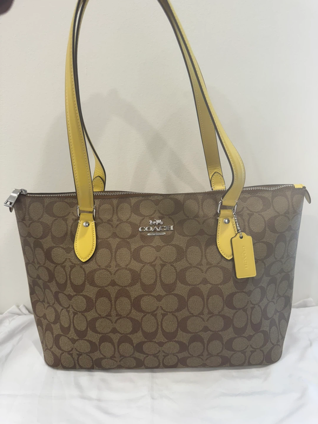Coach Tote Bag - Brown/Yellow Signature Print