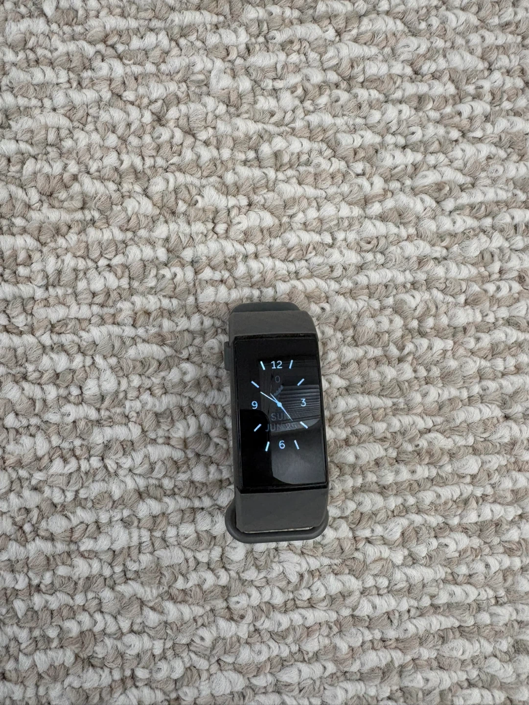 Fitbit Charge 4 Black w/ Charger & 2 Straps