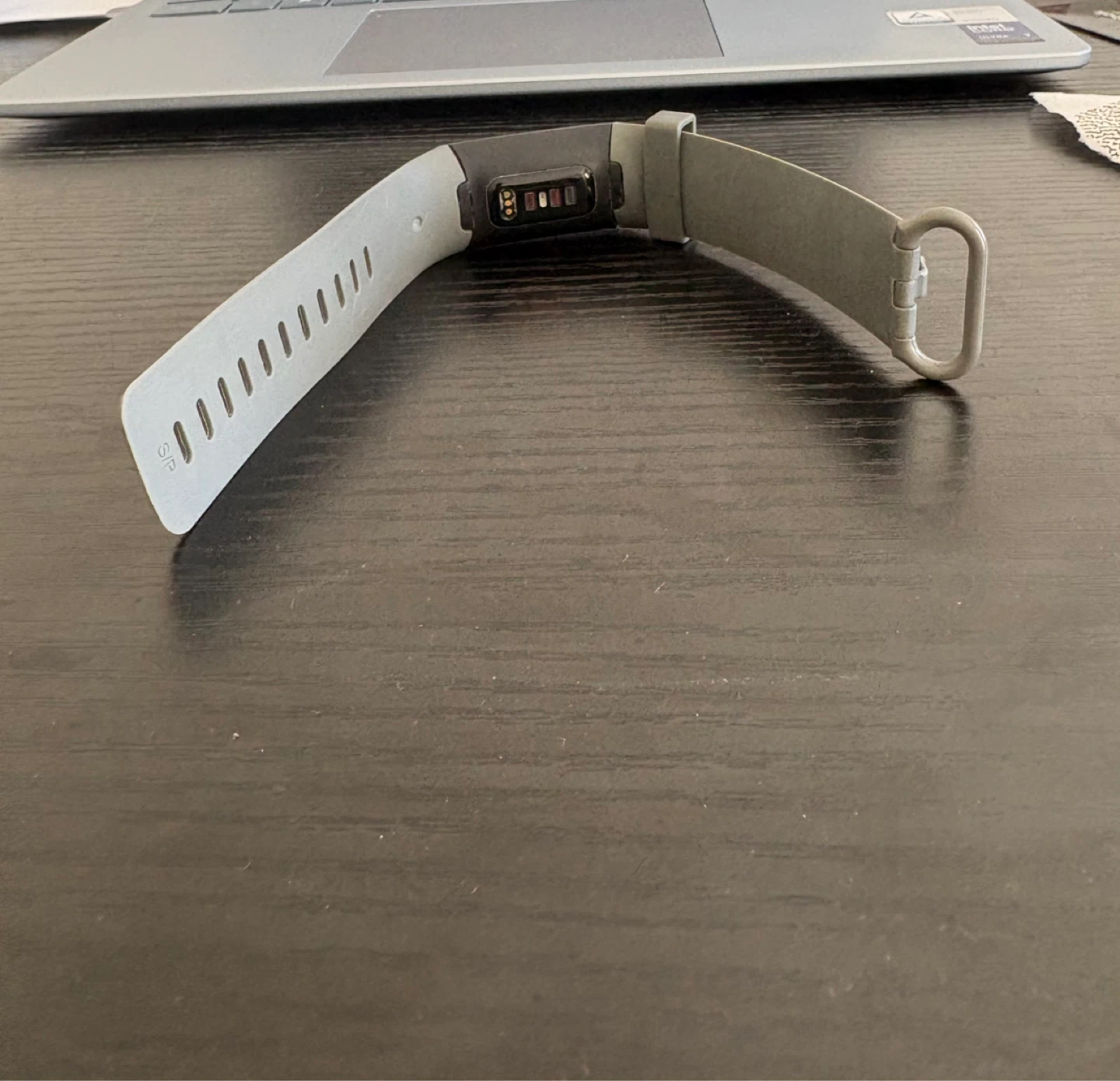 Fitbit Charge 4 Black w/ Charger & 2 Straps - photo 5
