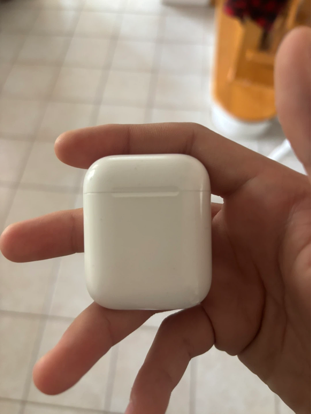 Apple AirPods (2nd Gen) - photo 2
