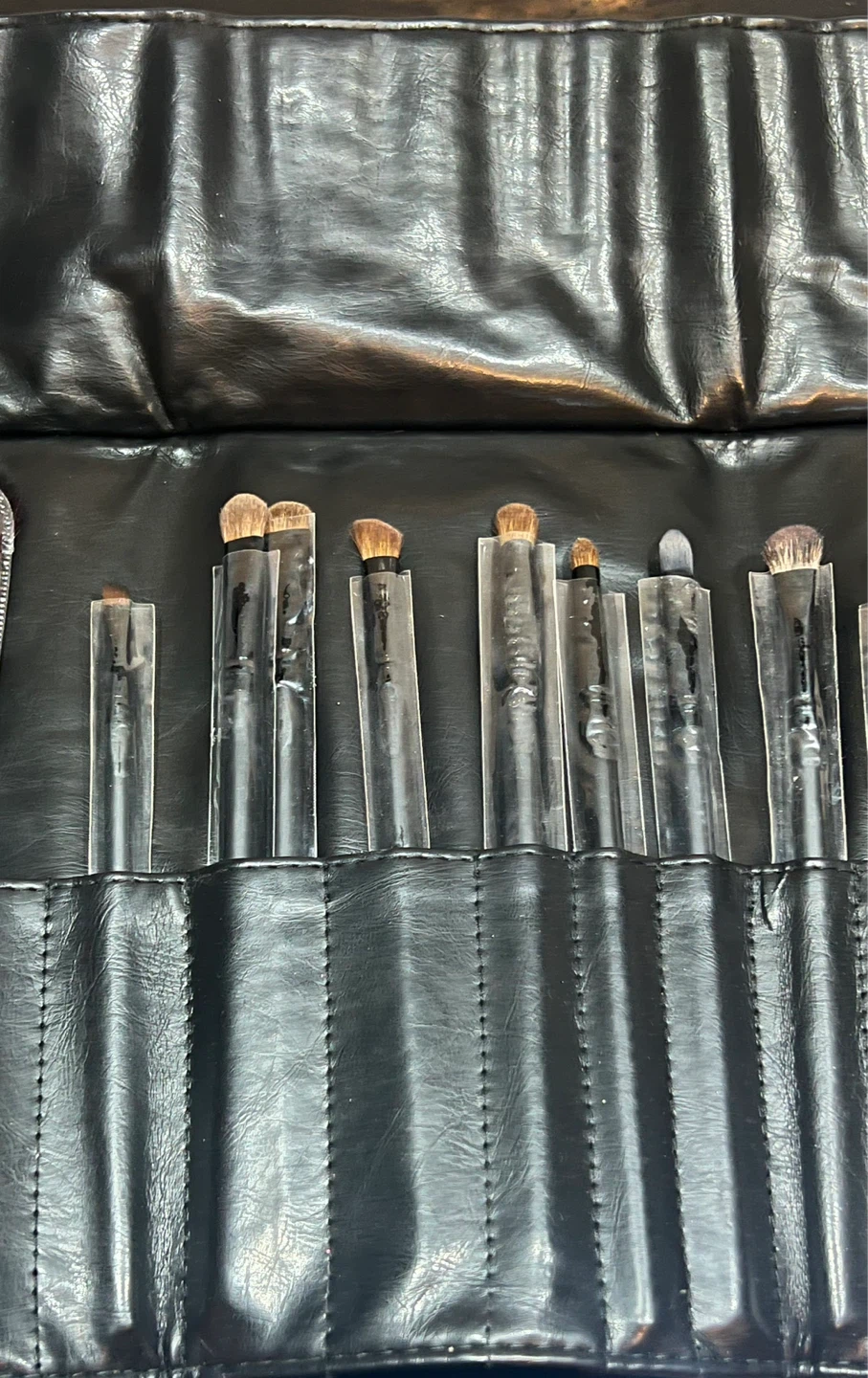 15Piece Makeup Brush Set with Black Roll-Up Case - photo 5