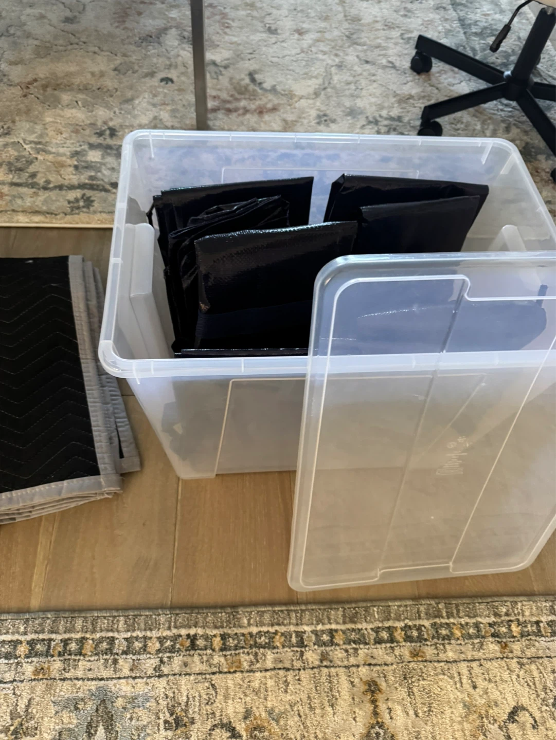 FREE Moving Blankets, tote bags and IKEA SAMLA tub