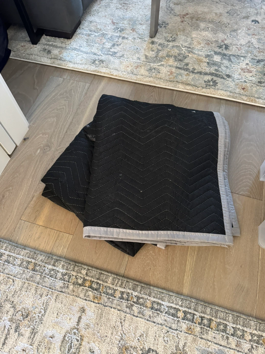 FREE Moving Blankets, tote bags and IKEA SAMLA tub - photo 2