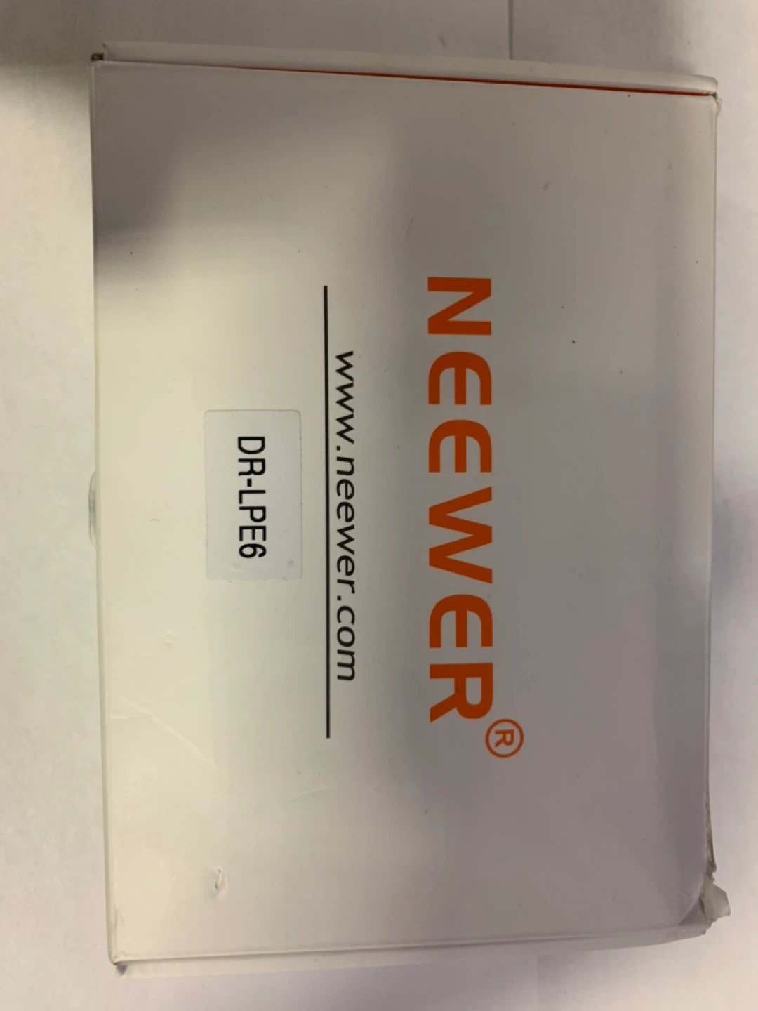 Neewer DR-E6 DC Coupler AC Power Adapter for Canon Cameras - photo 2